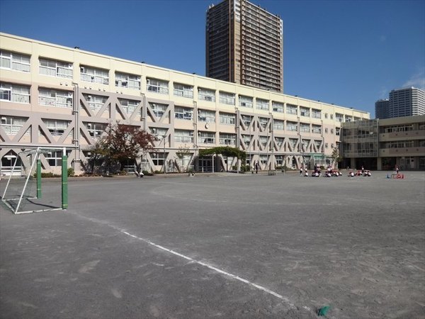 フォートンヒルズＤ棟(横浜市立川上北小学校)
