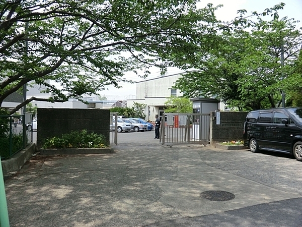 鎌倉市腰越の土地(鎌倉市立西鎌倉小学校)