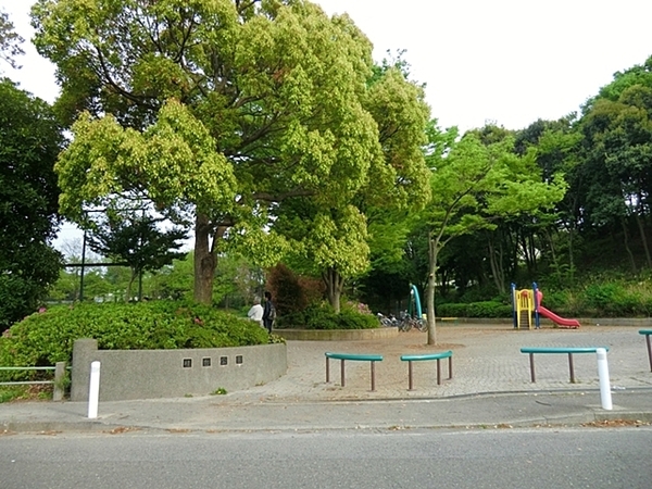 青葉区鴨志田町　全1棟(桂台公園)