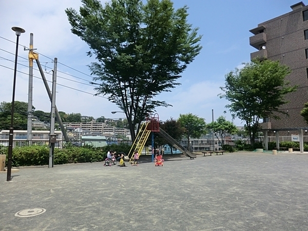 保土ケ谷区瀬戸ヶ谷町3期　全2棟1号棟(狩場町北公園)