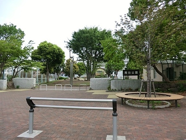 瀬谷区南台2丁目　全2棟1号棟(南台公園)