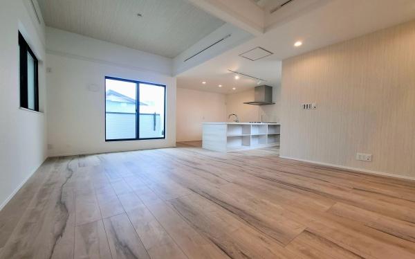 緑区鴨居町　全5棟5号棟