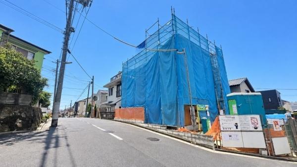金沢区富岡西4丁目　全１棟
