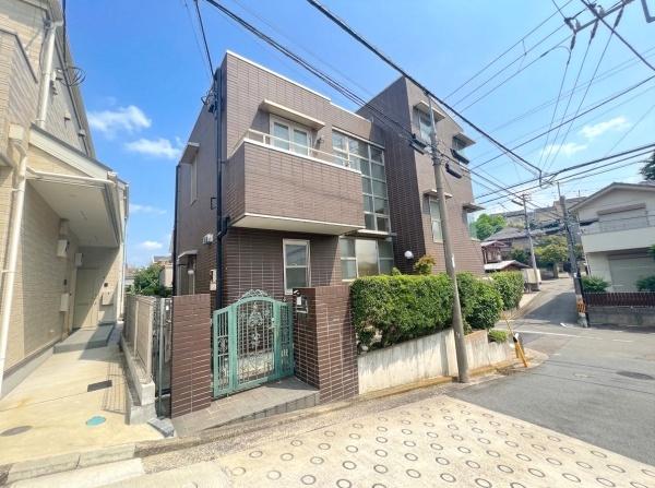 港北区富士塚1丁目　戸建て