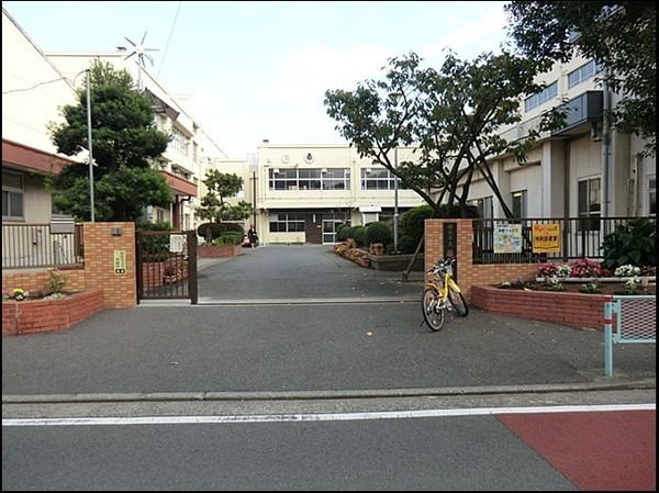 横浜市保土ケ谷区新桜ケ丘１丁目の新築一戸建(横浜市立藤塚小学校)