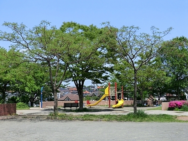 横浜市青葉区市ケ尾町の土地(みすずが丘公園)