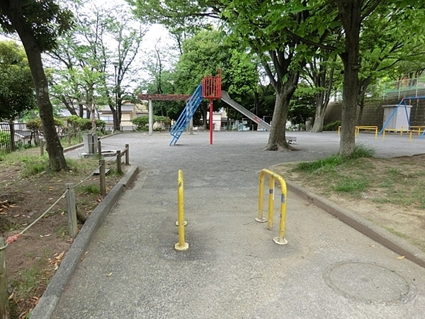 グランセレッソ横濱戸塚(秋葉第三公園)
