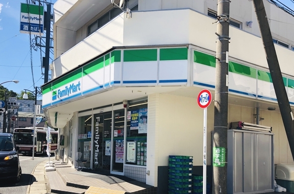 川崎市麻生区東百合丘４丁目の中古一戸建て(ファミリーマート百合丘三丁目店)