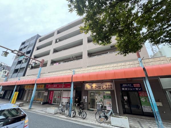 リブゼ横浜ファーストモール