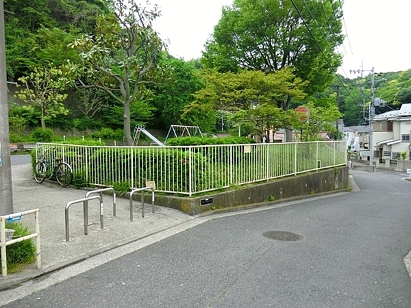 金沢区柳町　全２棟１号棟(六浦二丁目第三公園)