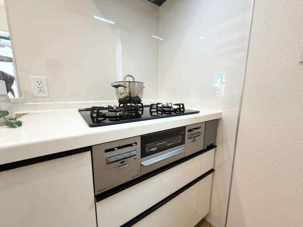 栄区野七里１丁目　全２棟２号棟