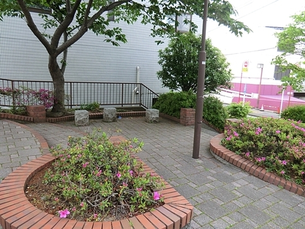 横浜市港南区上大岡東２丁目の新築一戸建(上大岡第三公園)