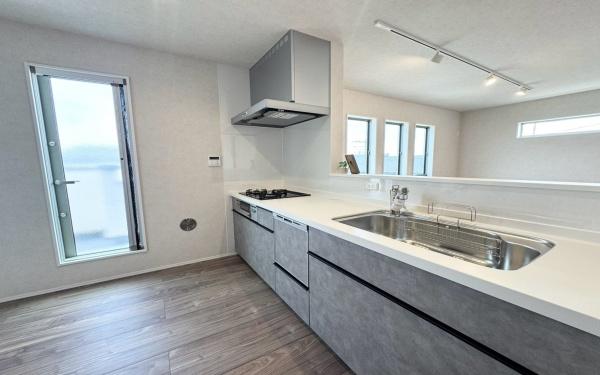 鎌倉市腰越5丁目　全1棟