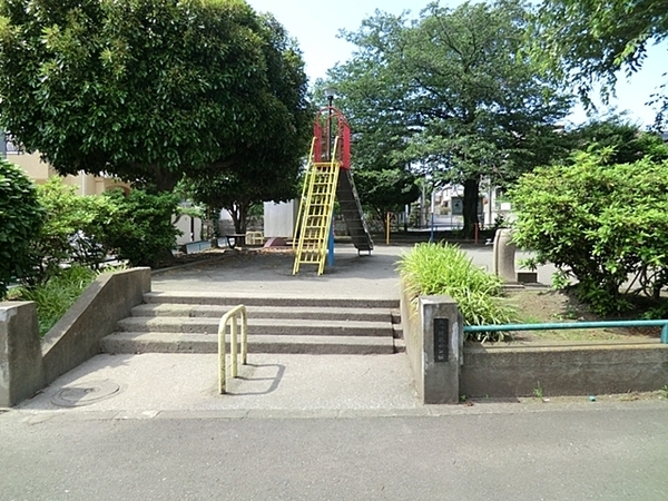 瀬谷区三ツ境(三ツ境第四公園)