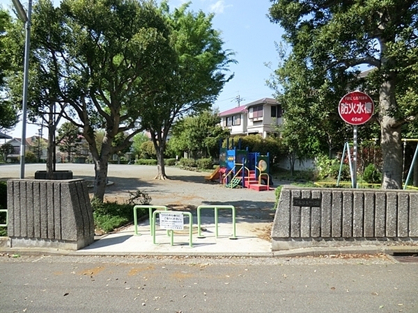 港南区芹が谷５丁目(下永谷長町公園)