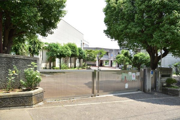 川崎市多摩区菅馬場３丁目の新築一戸建(川崎市立南菅小学校)