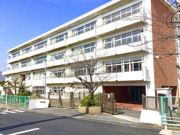 鎌倉市寺分３丁目(鎌倉市立富士塚小学校)