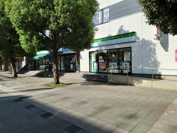 ミオカステーロ港北２(ファミリーマート横浜中川中央店)