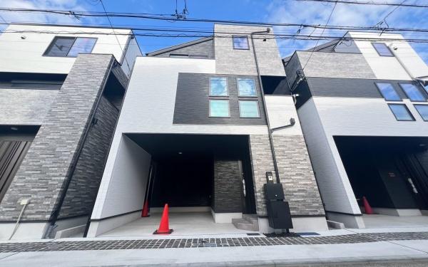 横浜市鶴見区市場東中町の新築一戸建