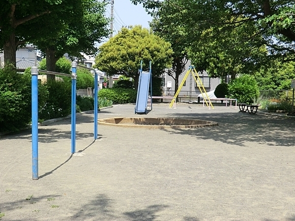 横浜市金沢区釜利谷西６丁目の新築一戸建(高舟台第一公園)