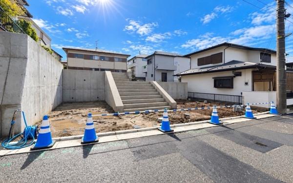 旭区中希望が丘　全2棟1号棟