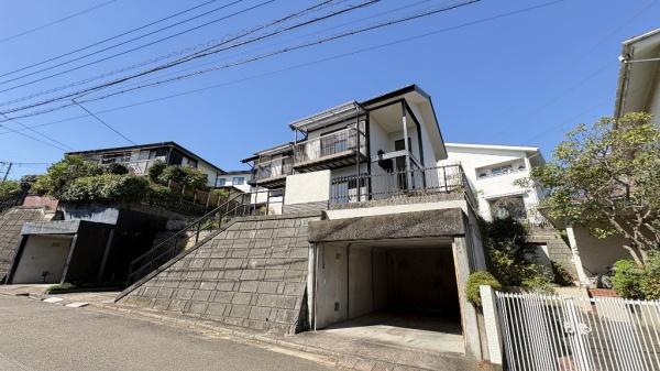 川崎市麻生区虹ケ丘1丁目の中古一戸建