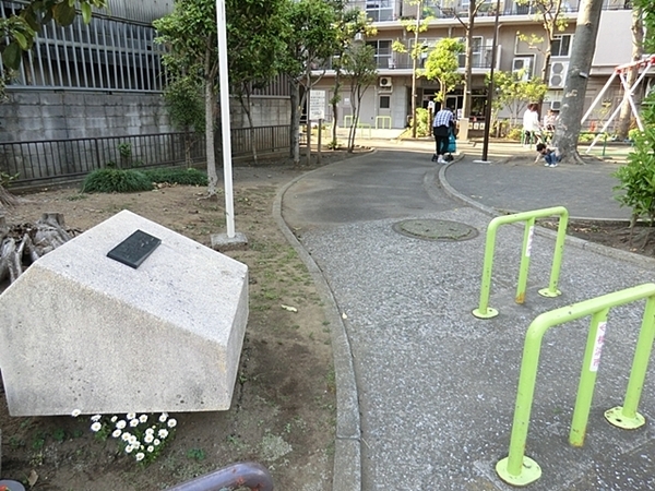 横浜市南区六ツ川４丁目の中古一戸建て(平戸第四公園)