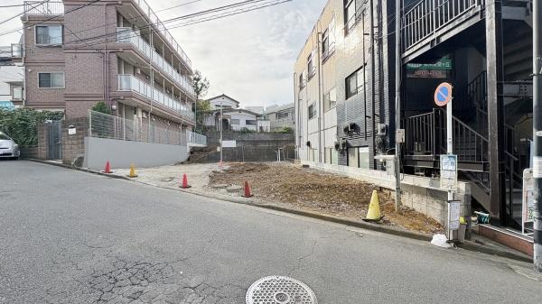 旭区中希望が丘　全1棟