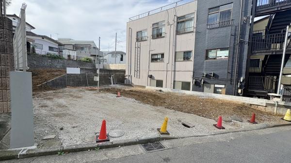 旭区中希望が丘　全1棟