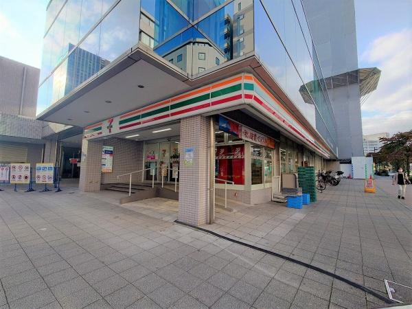 クレッセント新横浜イルドマーニ(セブンイレブン新横浜2丁目店)
