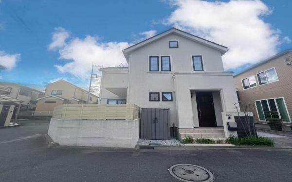 緑区北八朔町　戸建て