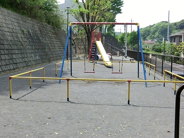 横浜市緑区中山５丁目の土地(寺山町公園)