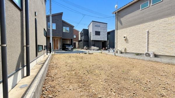 旭区上川井町　全１棟