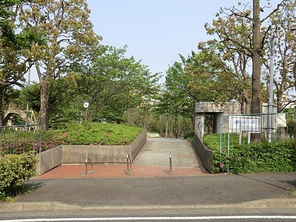 川崎市多摩区菅北浦４丁目の新築一戸建(菅仙谷公園)