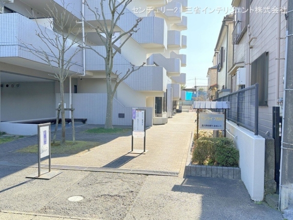 サンライフ吉川