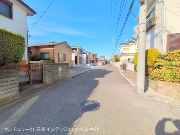 三郷市早稲田４丁目の新築一戸建