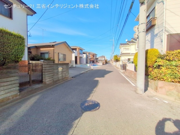 三郷市早稲田４丁目の新築一戸建