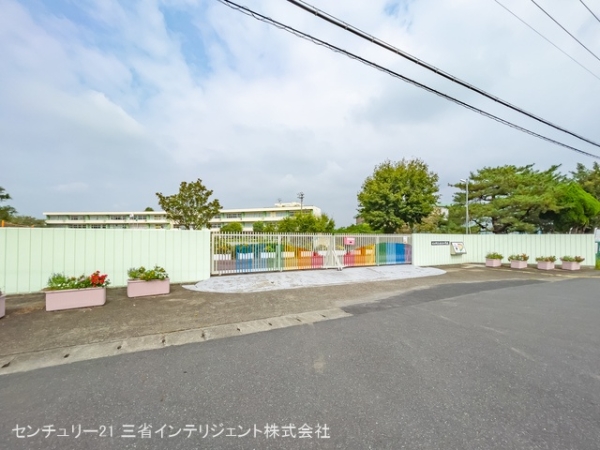 北葛飾郡松伏町大字築比地の土地(松伏町立金杉小学校)