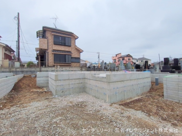 吉川市中曽根１丁目の新築一戸建