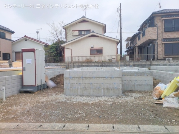 吉川市中曽根１丁目の新築一戸建