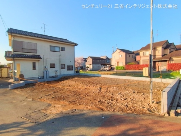 吉川市中井２丁目の新築一戸建