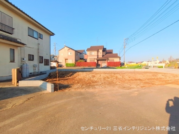 吉川市中井２丁目の新築一戸建