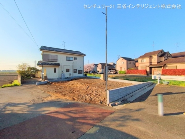 吉川市中井２丁目の新築一戸建
