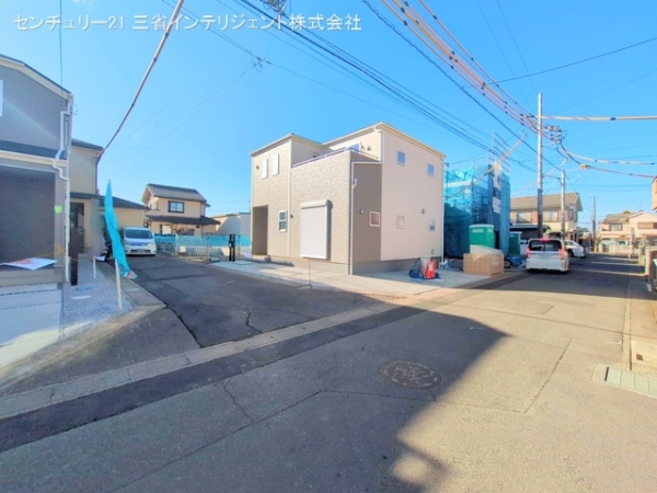 三郷市彦成１丁目の新築一戸建