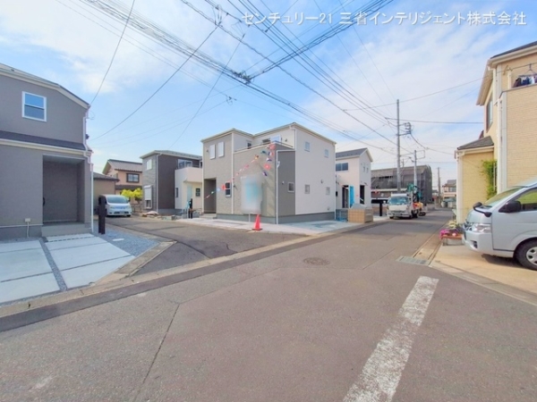 三郷市彦成１丁目の新築一戸建