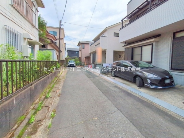 三郷市早稲田８丁目の新築一戸建
