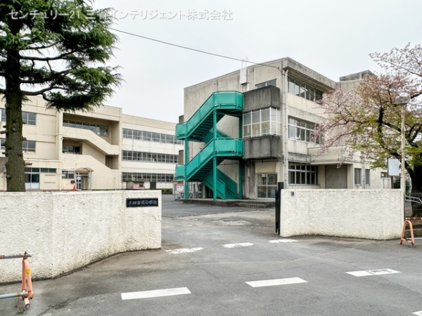 三郷市彦倉1丁目の新築一戸建(三郷市立彦成小学校)