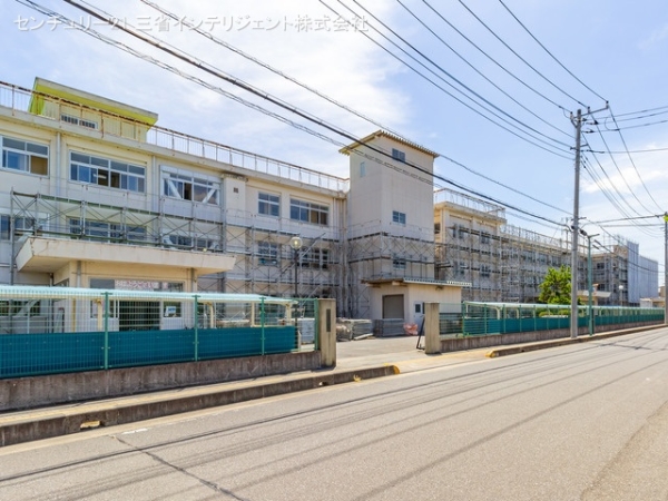 三郷市彦倉1丁目の新築一戸建(三郷市立北中学校)