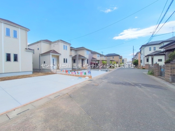 吉川市中央２丁目の新築一戸建