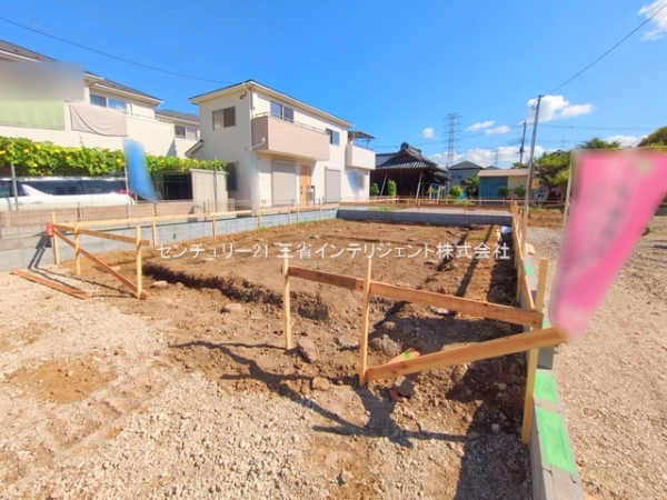 三郷市彦糸１丁目の新築一戸建